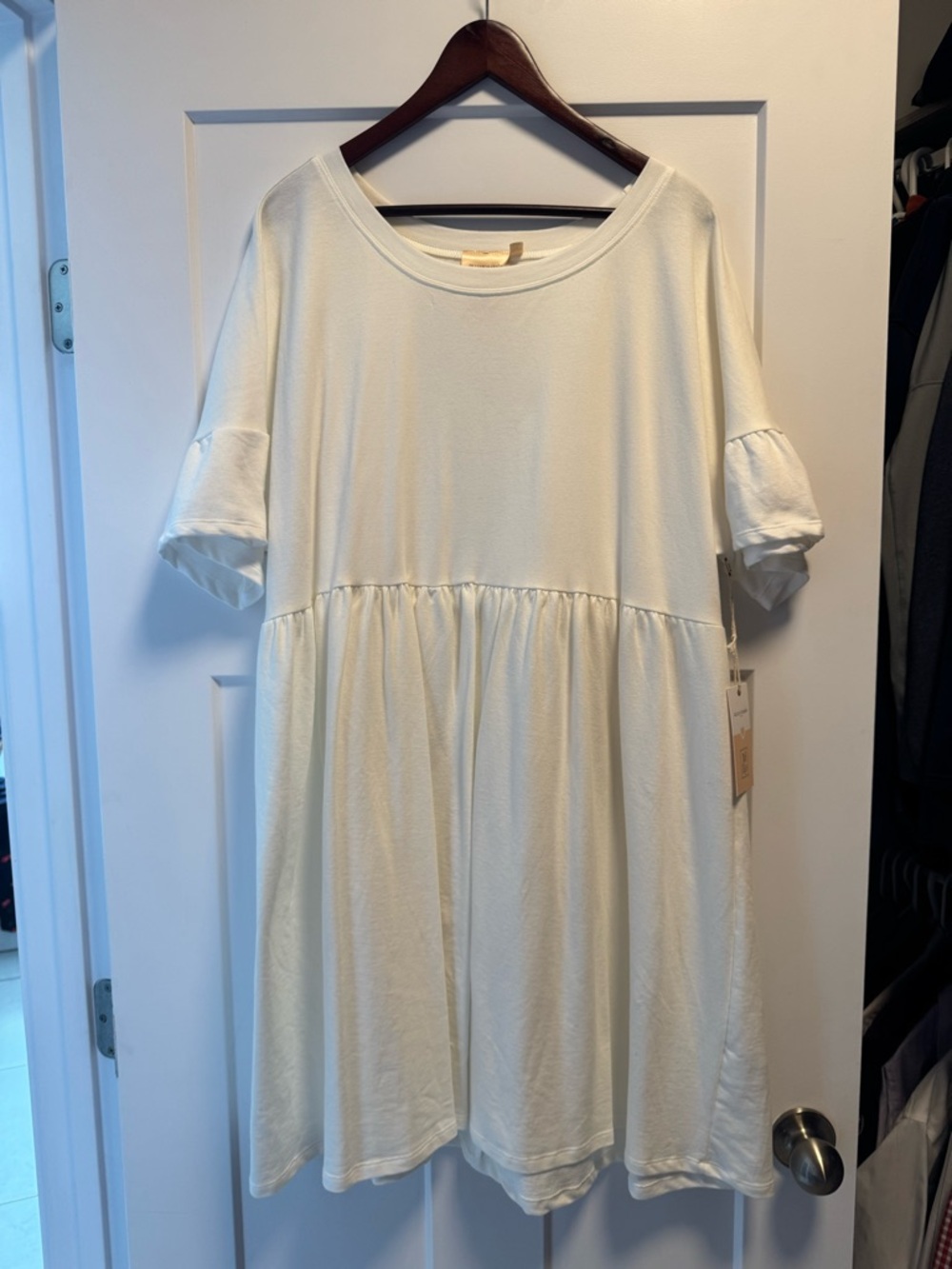 Relaxed Cream Tiered Short Sleeve Casual Dress
